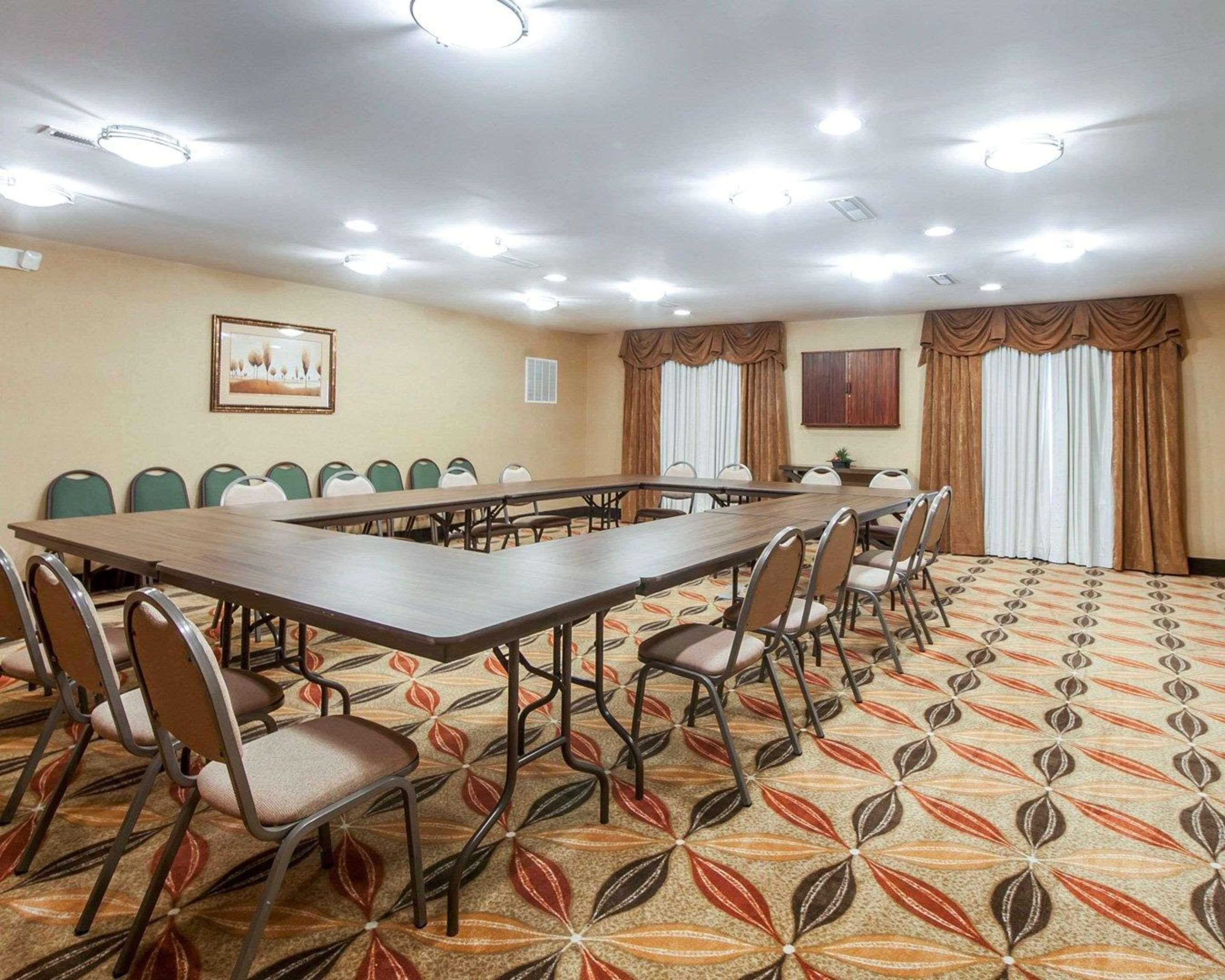 Comfort Suites Rome Bagian luar foto