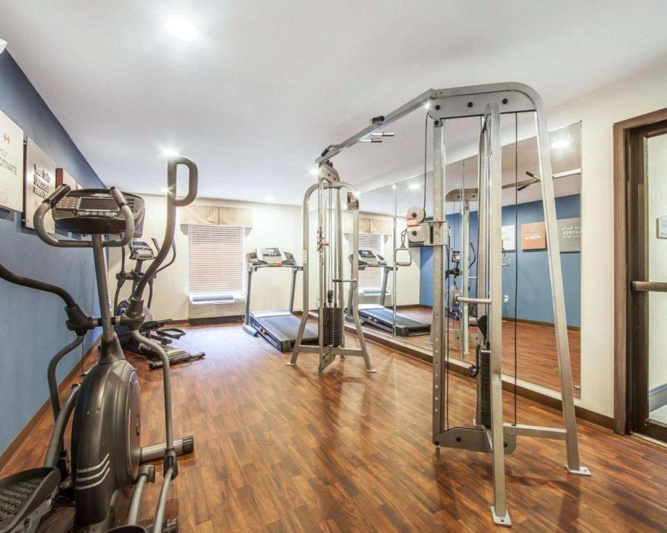 Comfort Suites Rome Bagian luar foto