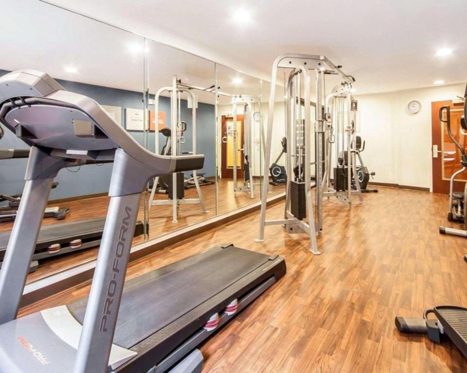 Comfort Suites Rome Bagian luar foto