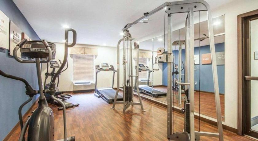 Comfort Suites Rome Bagian luar foto
