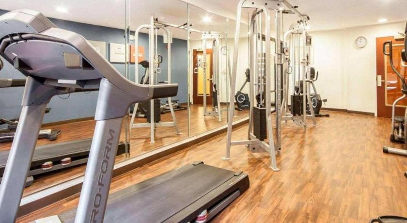 Comfort Suites Rome Bagian luar foto