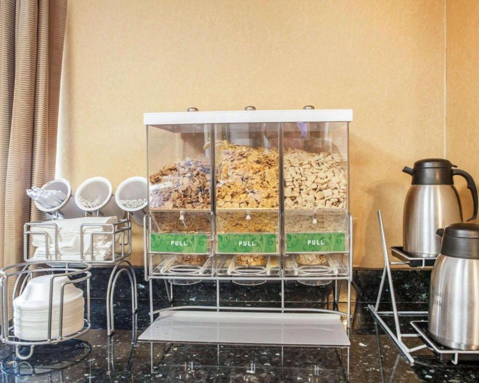 Comfort Suites Rome Bagian luar foto